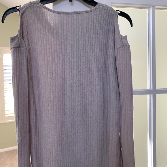 Top - Picture 3 of 4